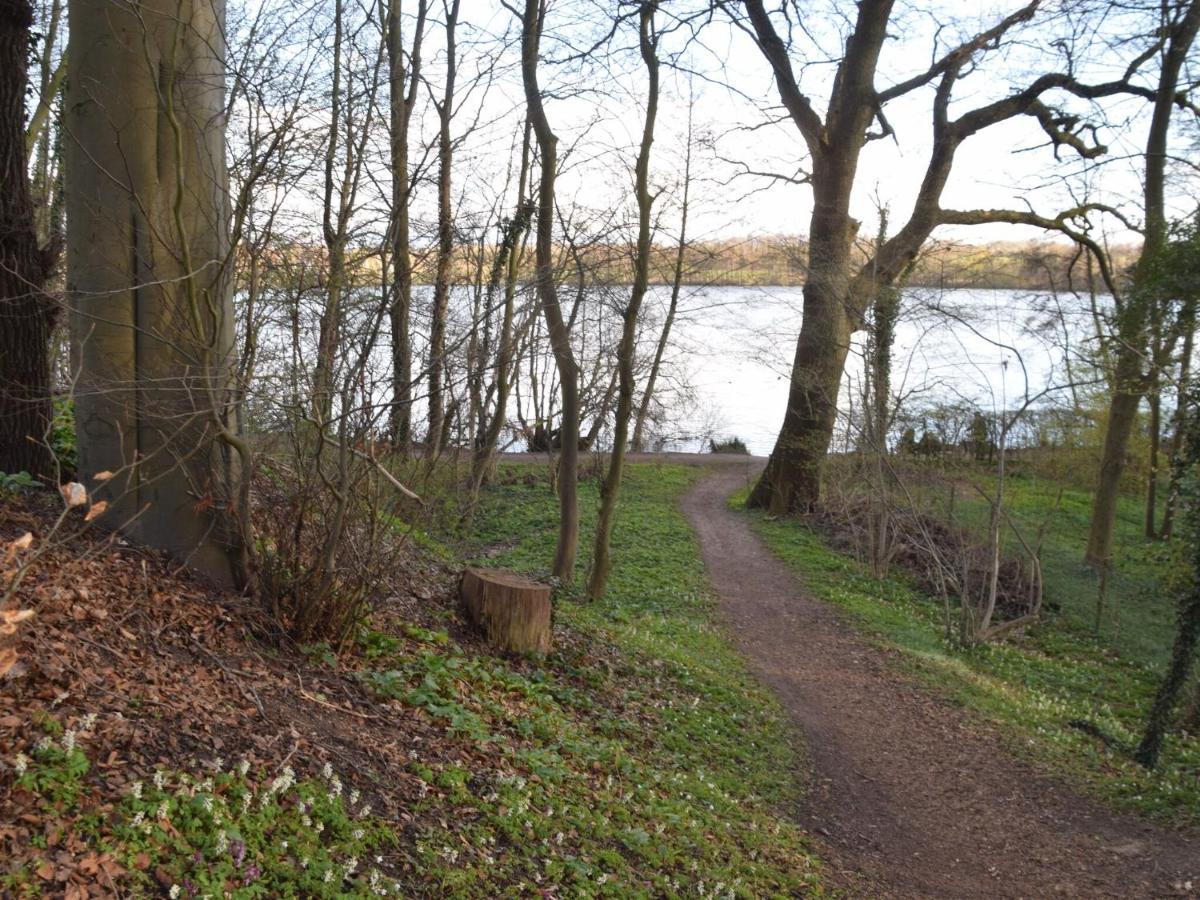 Flat In Eutin On The Kleiner Eutiner See Lake Zewnętrze zdjęcie